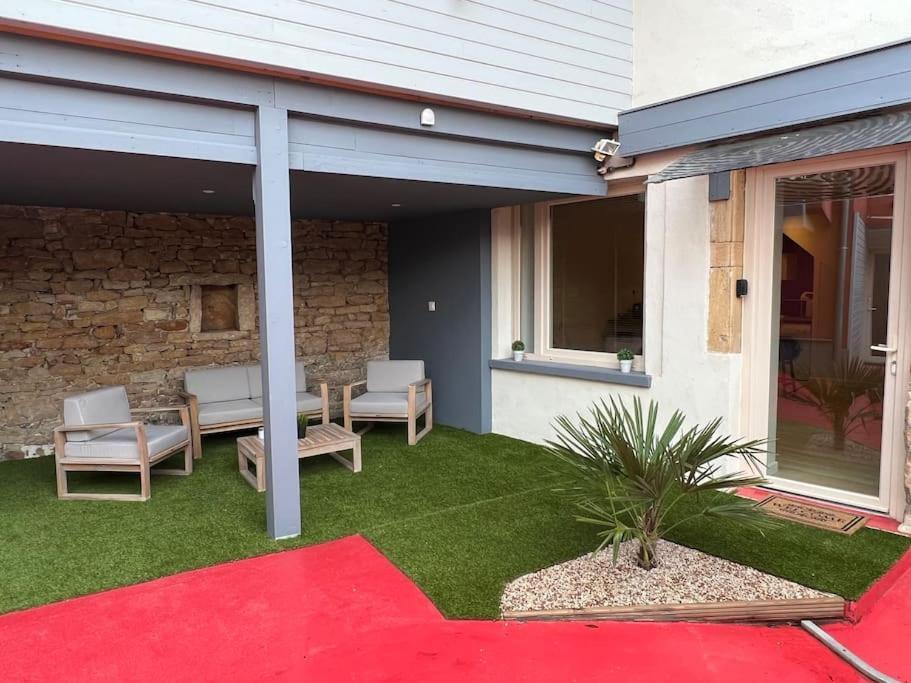 Suite Cosy Au Coeur De Vinzelles Proche Macon Tout Equipe Avec Salon D'Exterieur Exterior photo